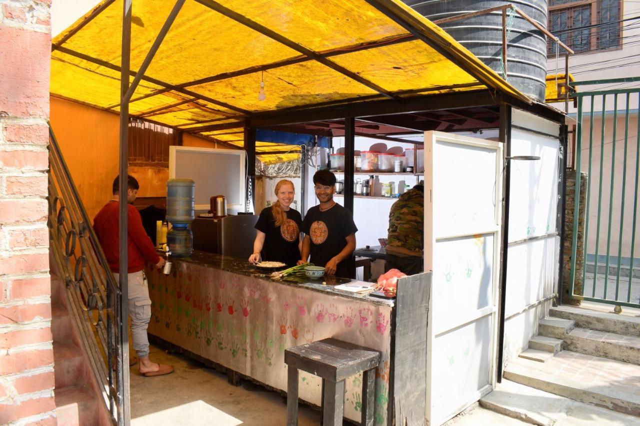 Happy Donkey Hostel Kathmandu Exterior foto