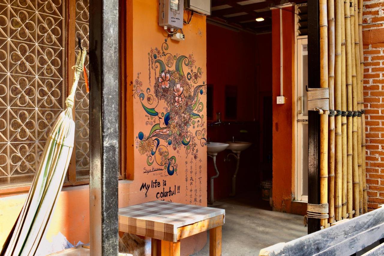Happy Donkey Hostel Kathmandu Exterior foto