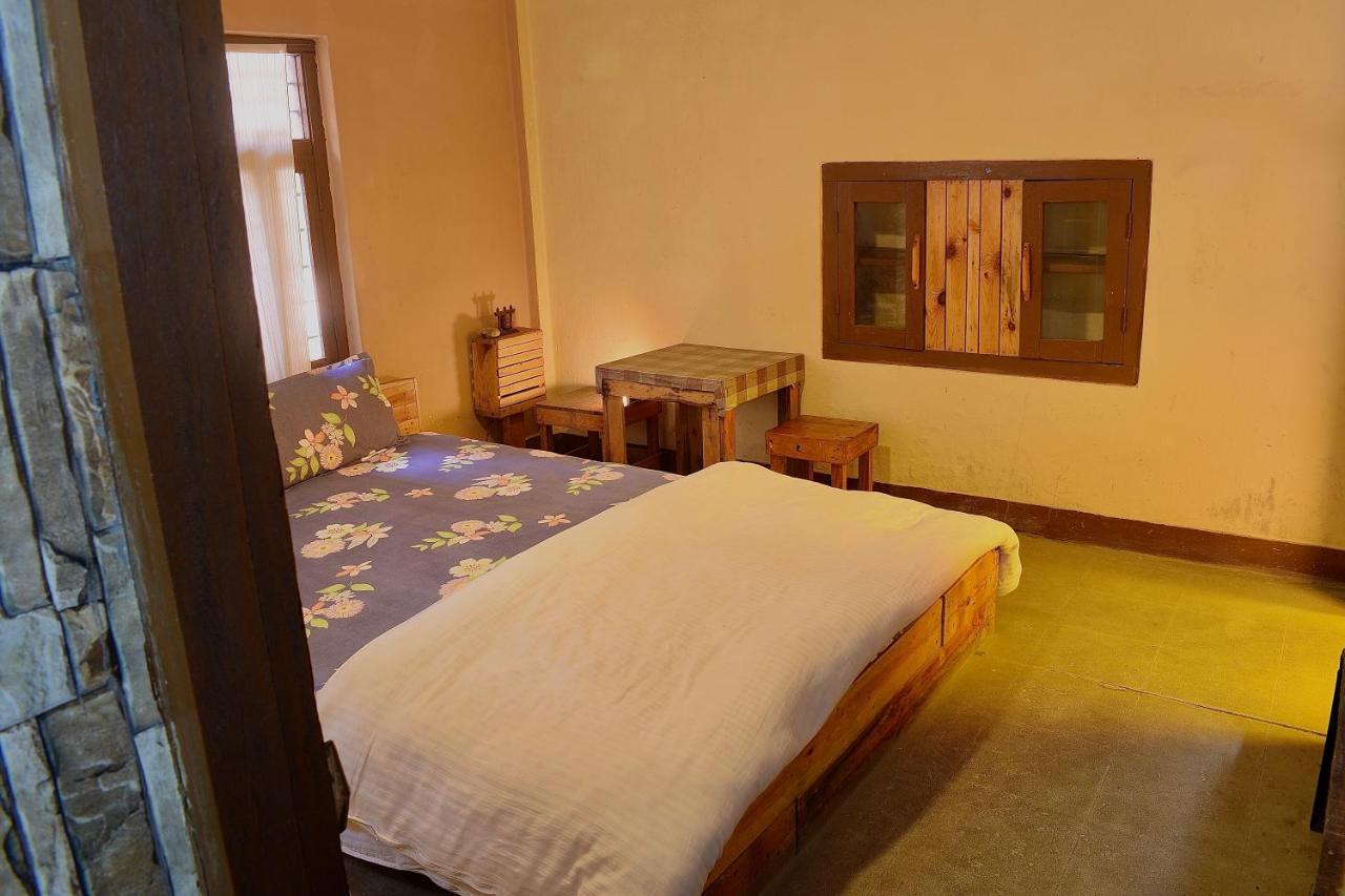 Happy Donkey Hostel Kathmandu Exterior foto