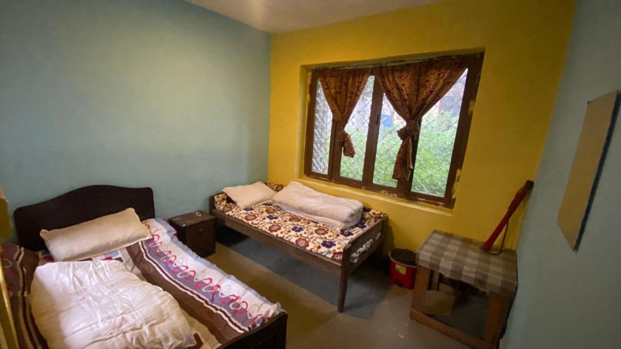 Happy Donkey Hostel Kathmandu Exterior foto